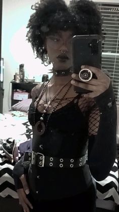 Goth Black Women, Poc Goth, Lesbian Fashion, Goth Beauty