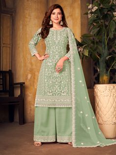 Buy adorable sea green net partywear palazzo suit online at best price on Inddus. This classy partywear palazzo suit set comes with a net kurta with santoon palazzo and net dupatta. Plazzo Suits, Salwar Suits Online, Palazzo Suit, Designer Salwar Suits, Net Fabric, Anarkali Suit, Wear Green, Hip Dress, Thread Work