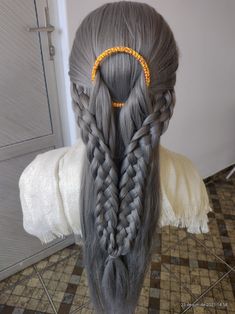 Fictional Hairstyles, Priestess Hairstyle, Long Braided Hairstyles Wedding, Fantasy Braided Hair, Fantasy Hair Styles Warriors Braids, Elvin Hair Styles, Pagan Braids, Dwarven Hairstyles