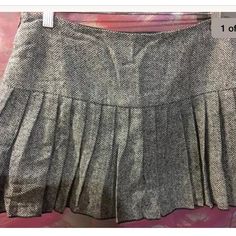 New Hale Bob Authentic Designer Mini Skirt Charcoal 100% Wool Ph4589 2 6 8 12 Waist Sz 10 16" Sz 12 16.5" Gray Cotton Mini Skirt, Gray Pleated Casual Skort, Casual Pleated Gray Skort, Casual Gray Skirted Skort, Gray Lined Skort Of Short Length, Gray Lined Skort Short Length, Gray Pleated Mini Skirt With Lining, Gray Mini Length Lined Pleated Skirt, Gray Lined Mini Pleated Skirt