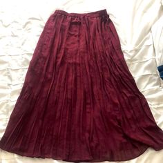 Club Monaco Pleated Maxi Skirt. Worn Once. It’s Too Big On Me So Selling It So Someone Else Can Enjoy This Cute Skirt! Size 6. Great Condition. Color: Maroon 14” Waist (Across) Pleated Maxi Skirt, Cute Skirt, Pleated Maxi, Club Monaco, Cute Skirts, Monaco, Maxi Skirt, Womens Skirt, Size 6