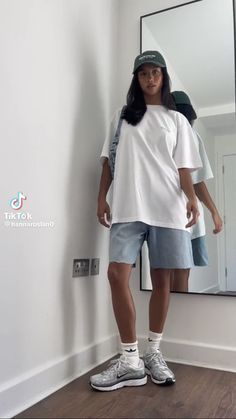 Adidas Shorts Outfit, Gender Fluid Fashion, Boujee Outfits, Trendy Fits, Summer Streetwear, Shorts Outfit, Adidas Shorts, Summer Fashion Outfits, Best Wear