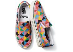 Vans Classic Slip-On MoMA Faith Ringgold - Sneakers Moma Museum, Faith Ringgold, Vans Store, Converse One Star, Modern Accessories, Vans Slip On, Vans Shop, Vans Sneakers, Vans Classic