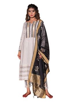 Black and white monochrome kurta with moroccan floral block print. Comes with striped pant and dupatta. - Aza Fashions Elegant White Salwar Kameez With Printed Motifs, White Long Sleeve Handloom Traditional Wear, White Handloom Kurta With Traditional Drape, Elegant Chanderi Kurta With Block Print, White Handloom Kurta For Navratri, Elegant White Traditional Wear With Printed Motifs, Transitional White Dupatta With Printed Motifs, White Kurta With Block Print Traditional Drape, White Handloom Straight Kurta