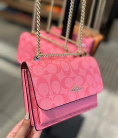 Buchifresa Purses, Pink Coach Crossbody Bag, Nina Fresa Aestethic Outfit, Pink Designer Bags, Pink Bags, Purse Essentials