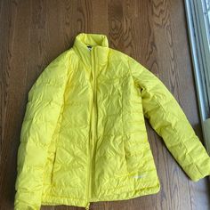 Nwot Lands’ End Women’s Tall 600 Down Puffer Jacket Limelight/Yellow Size M, 10-12 Tall Brand New! Used Once. In Perfect Shape! Too Many Coats, It Needs A New Home. True To Size For My Fellow Tall Ladies. Original Retail Price: $110.00 Ships Asap From A Clean, Non-Smoking Home Yellow Spring Puffer Jacket, Fitted Yellow Outerwear For Outdoors, Yellow Casual Puffer Jacket For Spring, Casual Yellow Puffer Jacket For Spring, Yellow Casual Spring Puffer Jacket, Casual Yellow Spring Puffer Jacket, Yellow Winter Puffer Jacket, Casual Yellow Long Sleeve Puffer Jacket, Yellow Fall Puffer Jacket For Outdoor