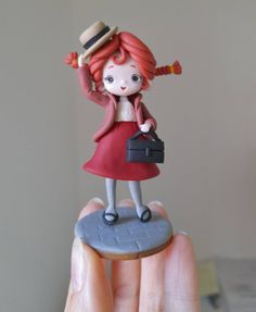 Sculpted by hand with polymer clay Polymer Clay Figurines Sculpture, Polymer Clay People, Clay People, Miniature Sculpture, Polymer Clay Dolls, Princess Dolls, Clay Dolls, Fairy Dolls, Cartoon Cute