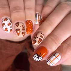 45 Festive Thanksgiving Nail Designs to Feast Your Eyes On - Pretty Sweet Pie Nails, Thanksgiving Nails Design, Thanksgiving Nail Ideas, Halloween Ends, Nail Polish Art Designs, Pumpkin Nail Art, Horror Nails