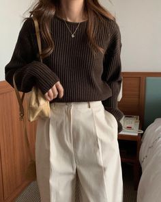 1ee3dfcd8a0645a25a35977997223d22desc54521860ri Adrette Outfits, Academia Outfits, Fall Inspiration, Looks Street Style, Korean Outfits, Mode Inspiration