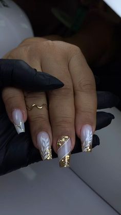 Nail Art Designs Wedding, White Tip Nail Designs, Vanessa Nails, Gold Acrylic Nails, Wedding Nail Art Design, Gold Nail Designs, 2025 Wedding