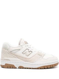 white/light beige leather panelled design tonal stitching logo patch at the tongue mesh detailing perforated detailing embossed logo to the side cracked effect branded heel counter padded ankle round toe front lace-up fastening branded insole flat rubber sole New Balance Shoes Tan, New Balance Shoes 550, Stitching Logo, Back To School Shoes, Neutral Shoes, Pretty Shoes Sneakers, Cream Shoes, Cute Sneakers, Shoe Inspo