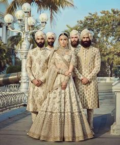 Indian Mehendi, Sabyasachi Collection, Sabyasachi Bridal, Sabyasachi Lehenga, Spring Photoshoot, Wedding Dresses 2018, Wedding Jacket, Indian Bridal Wear