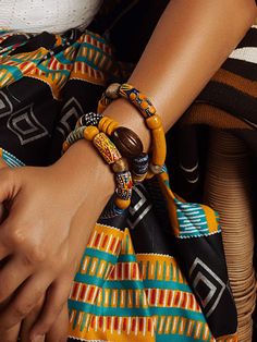 The royal brown women's bracelet is a mix of handcrafted African beads that add a fun pop of color and unique dazzle to your style. Chunky Beads, African Beads, Pop Of Color, Womens Bracelets, Your Style, Color Pop, Rings For Men, Bracelet, Beads