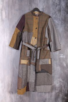 Brown Wool Outerwear With Patchwork, Brown Wool Patchwork Outerwear, Vintage Patchwork Outerwear, Fall Long Sleeve Outerwear With Collage Stitching, Vintage Upcycled Outerwear For Fall, Wool Jackets, Color Block Coats, Mode Mantel, Boho Coat