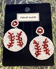 Beaded Baseball Earrings, so cute for Everyday wear, dress them up or down, earrings, beaded great gifts 💛💛 Beaded Baseball Hat, Baseball Beaded Earrings, Sports Mom Earrings, Baseball Mom Earrings, Sports Earrings, Baseball Earrings, Everyday Wear, Labour Day, Jewelry Earrings Dangle