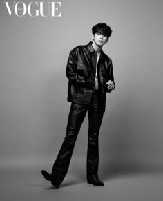 Kpop Photoshoot, Men Editorial, Men Fashion Photoshoot, Ong Seong Wu, Studio Poses, Vogue Men, Studio Photography Poses, Modeling Poses