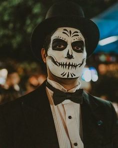 Day Of The Dead Makeup Men Simple, Day Of The Dead Makeup For Men, Dia De Los Muertos Makeup Ideas For Men, Mens Day Of The Dead Makeup, Day Of The Dead Makeup Men, Guys Halloween Makeup, Mexico Festival, Mens Halloween Makeup