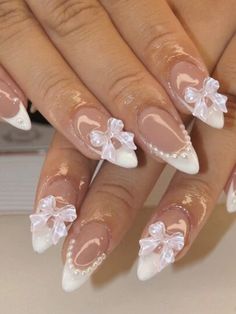 Nail Inspiration Pearl, Nails Party Ideas, Sweet 16 Nails Almond, Nail Designs Summer With Gems, Coquette Press On Nails, Plain Nails Design, Nails Inspo Coquette, Cute Plain Nail Colors, Wedding Press On Nails