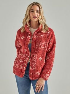 A COZY WRANGLER STAPLE Bundle up and brave the colder weather with our Women's Wrangler Retro® Printed Sherpa Snap Jacket. It comes with a Western-inspired pattern and contrast piping. It also features a full-snap closure for easy layering and two lower hand pockets for any essentials you want to bring along. Best of all, this jacket's crafted from sherpa to keep you warm and cozy anywhere the day leads. Retro Americana, Boys Cowboy Boots, Girl Cowboy Boots, Workwear Jeans, Grey Long Sleeve Shirt, Mens Workwear, Outdoor Pants, Contrast Piping, Work Wear Women