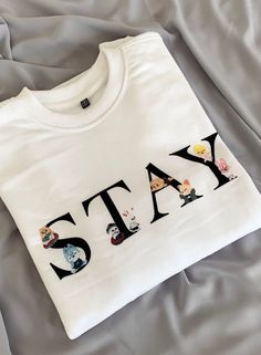 Skz Clothes, Kpop Merch Aesthetic, Zapatillas All Star, Skz Merch, Stray Kids Merch, Stray Kids Kpop, Stray Kids Outfits, Kpop Ideas, Kids Fans