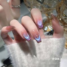 30 Hottest Cat Eye Nails: The Trendiest Manicure Style Korean Nail Acrylic, Makeup Nails Art, Cat Eye Gel Polish, Gel Polish Nail Art, Dot Nail Art, Pretty Gel Nails, Dots Nails