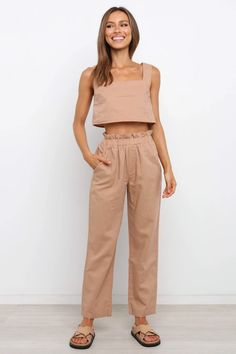 Affordable Pants, Co Ord Outfits, Dress Pants For Women, Trendy Trouser, Simple Fall Outfits, Young Women Fashion, California Casual, Long Sleeve Sweater Dress, Dresses By Length