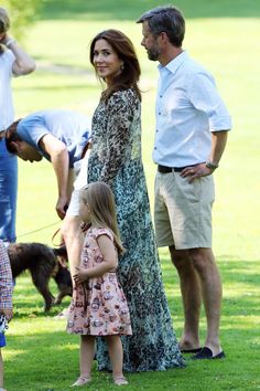 Princess Josephine Of Denmark, Summer Photo Shoot, Mary I, Summer Photoshoot, Save The Queen, Queen Mary