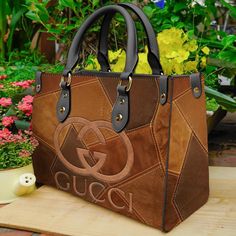 Product information: Manufactured with premium water-resistant PU leather. Features comfortable and sturdy carrying straps with high-quality stitching for long-lasting durability. Well made of high quality metal buckle. Detailed stitching with smoothly metal buckle. Handbags have 1 main compartment, and one side pocket – you can use it for an extra pocket. How It Look   [...] Luxury Hand Bags For Women, Gucci Hand Bags For Women, Black And White Water Closet, High End Purses Handbags, Small Handbag Outfit, Hand Purse Design, Classy Handbags For Women, Hand Bags Designer, Leather Hand Bags For Women