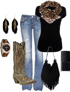 Basic black t with animal print scarf, jeans, boots and gold jewels instead of feathers. Comfy Country Outfits, Karla's Closet, Rodeo Chic, Clothing Closet, Country Cowgirl, Country Style Outfits, Country Girls Outfits