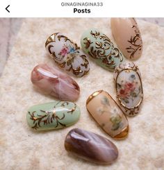 Vintage Floral Nails, Rococo Nail Art, Bridgerton Aesthetic Nails, Bridgeton Nails, Regency Nails, Victorian Nails Designs, Victorian Nail Art, Art Nouveau Nails, Marie Antoinette Nails