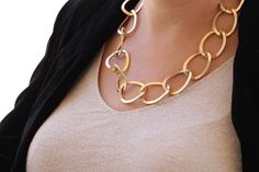 Beautiful chunky statement Necklace made of 24 k gold plated or silver plated, Upgrades every looking Chains sizes options is , 20, 22,24 inches Details of necklace: Metal is: 24k gold plated Length: 20 -24 inch (please select in the order) and If you want other length let me know in note Width of necklace is 1 inch The necklace will be packed in a gift box. , FOR MY NECKLACE COLLECTION: https://www.etsy.com/il-en/shop/rebekajewelry?ref=seller-platform-mcnav&section_id=14211169 TO GET TO MY Chic Chunky Chain Necklace Gift, Elegant Chunky Toggle Necklace In Metal, Elegant Silver Toggle Necklace With Gold Chain, Gold Toggle Necklace With Chunky Chain, Elegant Gold Chunky Necklace, Elegant Chunky Jewelry For Formal Occasions, Gold Chunky Oval Link Necklace, Chunky Gold Oval Link Necklace, Modern Handmade Gold Chain Necklace