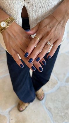 Nail Inspo Almond Fall, Navy Chrome Nails, Dark Blue Chrome Nails, Blue Nails Chrome, Nails Fall Almond, Dark Blue French Tip Nails, Nails Navy, Classy Almond Nails