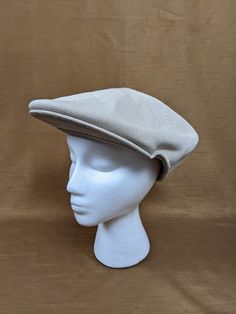 Cute little men's cream polyester taxi driver cap. In great condition, no stains or holes that I can see. Measurements: Circumference: 57cm Depth: 11cm Retro Beige Flat Cap, Cab Driver, Men Cream, Vintage Cap, Taxi Driver, Cream Beige, Trucker Cap, Caps Hats, Accessories Hats