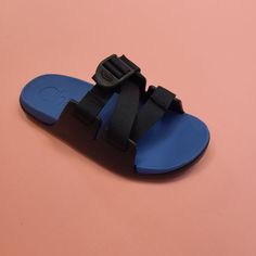 Meet Chillos for Kids. Our uber-comfy sport slides are the perfect slip-on sandal for teens and tweens. Every pair is engineered with our contoured LUVSEAT™ footbed to promote proper arch support and body alignment. Meanwhile, the blown-EVA construction means they float in water and are marshmallow soft underfoot. Perfect for before and after sports, summer camp, around the pool, and hanging by the campfire. Featuring our iconic Z/Straps with cinch buckle. Available in several colors. UPPER: Adj Sports Summer Camp, Body Alignment, Floating In Water, In Water, Summer Camp, Campfire, Arch Support, Slip On Sandal, Float