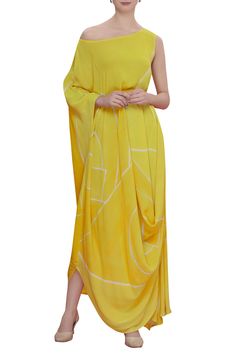 Drape Dresses Western, Cowl Dresses, Cowl Dress Outfit, Drape Gowns Designer, Cowl Dress Indian, Gown Dress Design, Dresses Western