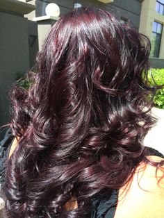 3vv + vv mix + a mix = deep voilet Burgundy Hair Aesthetic, Brunette Hair With Highlights, Hairstyles For Layered Hair, Dyed Natural Hair, Burgundy Hair, Hair Stylies