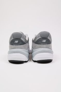 The 990v6 is the perfect running shoe for athletes seeking optimal performance. With its sleek design and signature FuelCell midsole cushioning, this shoe offers superior comfort and support to help you achieve your best. Whether you’re taking a casual jog or competing in a race, this shoe will help you go the extra mile. Grey Colorway. Learn more about this product on our YouTube Channel. Canoe Club, Go The Extra Mile, Extra Mile, Running Shoe, Sleek Design, New Balance, Youtube Channel, Jogging, Running Shoes