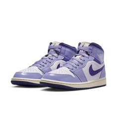 (WMNS) Air Jordan 1 Mid SE 'Sky J Light Purple' DZ3745-500 Air Jordan 1 Mid Purple, Jordan 1 Mid Purple, 70s Converse, Nike X Travis Scott, Air Jordans Women, Converse Run Star Hike, Air Jordan 1 Mid Se, Converse Run Star, Purple Sneakers