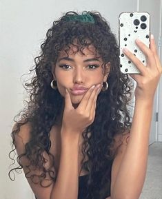 3b Curly Hair Bangs, Curly Hairstyles Bangs, Pawsitive Vibes, Instagram Hairstyles, Curly Hair Photos, Curl Hair, Hairdos For Curly Hair, Curly Hair Inspiration, Curly Girl Hairstyles