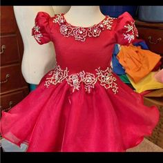 Toddler Custom Made One Of A Kind Pageant Dress By Chris Carpenter. Won Best Dress At A World Competition. Belly 19.5” Chest 21” Shoulder To Knee 20” Bicep 6 1/2 Pageant Dresses For Kids Red, Red Pageant Dress, Pagent Dresses, Pageant Dress, Kids' Dresses, Custom Made, Nice Dresses, Colorful Dresses, Formal Dresses