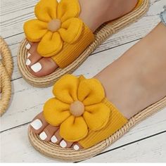 Nwt!! Yellow Sunflower Slides Size 9 Yellow Slides, Orthopedic Sandals, Flower Sandals, Strappy Wedges, Open Toe Sandals, Beach Shoes, Perfect Shoes, Belleza Natural, Casual Sandals