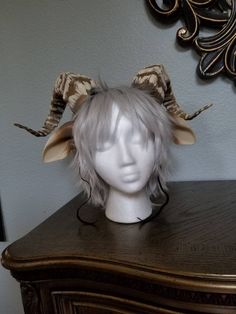 Fantasy Horns, Horn Ideas, Horns Headband, Cosplay Horns, Goat Horns, Fair Outfits, Horn Headband, Ram Horns