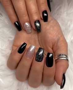 black-sparkly-nails Sparkly New Years Nails Short, Silver Black And White Nails, Short Black Sparkly Nails, New Years Eve Nails Short, Sparkly Nails Ideas, Sparkly Black Nails, Black Sparkly Nails, Black Glitter Nails, Sparkly Nail Designs