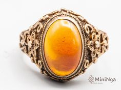 China - Vintage gilded silver ring with an amber cabochon - Chinese Export jewelry - First half 20 th century This beautiful ring presents a work of filigree of great finesse.  The amber cabochon is beautiful. This silver ring has traces of old gilding. This type of jewelry was made for export in the first half of the 20th century in China. The ring is open, according to the traditional manufacture of these rings. It could be very slightly adapted to the size of your finger, without forcing it b Chinese Export, Beautiful Ring, Rings Statement, Beautiful Rings, Statement Rings, 20th Century, Silver Ring, Amber, Jewelry Rings