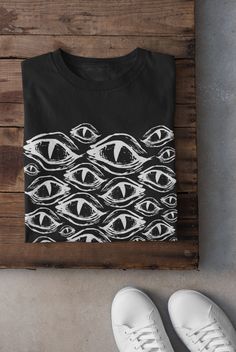 Thanks for stopping by! Grunge Eyes T-shirt Printed on a super soft, cotton tee Dispatched in 5 working days or sooner Unisex Free UK delivery Material: 100% ringspun cotton. Chest (to fit): S  34/36   M  38   L  40/42   XL  44/46   XXL  48/50 ECO-FRIENDLY Each garment is made to order, reducing extra material and energy that would be otherwise wasted We use DTG printing process which is easier on the environment than screen-printing Our ink is bright and also eco-friendly. Do not tumble dry. Wa Goth Trad, Egirl Clothing, Bleach Painting, Friends Crafts, Vaporwave Clothing, Bleach Shirt Diy, Clothing Grunge, Alt Clothing, Trad Goth