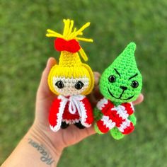 Price Firm Set Of 2 The Grinch & Cindy Lou Who Removable Cindy Cape Robe This Is Small About 3 1/2 Inches Tall Handmade/Crochet/Stuffed Animal Pet And Smoke Free Grinch Plushie Crochet Pattern, Crocheted Grinch Pattern, Crochet Cindy Lou Who, Crochet Christmas Stuffies, Grinch Crochet, Crochet Grinch, Grinch Cindy Lou, Small Crochet Gifts, Crochet Bird Patterns