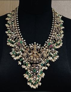 Necklaces Indian, Gold Jewelry Outfits, Diamond Earrings Design