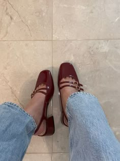 Dress Up Flats, Heeled Flats Outfit, Closed Toed Sandals, Haraches Shoes Outfit, Red Slingback Heels Outfit, Red Slingback Heels, Graduation Heels College, Slingback Heels Outfit, Red Flats Outfit