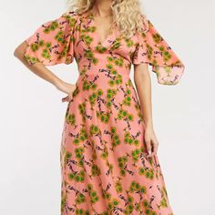 Midi Dress By Topshop Floral Print V-Neck Flutter Sleeves Tie Back Regular Fit True To Size Product Code: 1671482 Button Maxi Dress, Button Up Maxi Dress, Mixed Print Dress, Beaded Maxi Dress, Twist Front Dress, Open Back Maxi Dress, Cami Maxi Dress, Grey Maxi Dress, Floral Print Chiffon