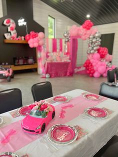 Barbie Table Decor, Barbie Picnic, Barbie Merchandise, 41st Birthday, Birthday Dinner Party